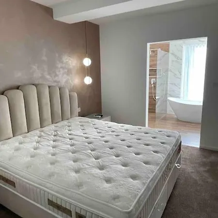 Luxury Home With Jakuzzi Near Neusiedler See Fertoszentmiklos Zewnętrze zdjęcie