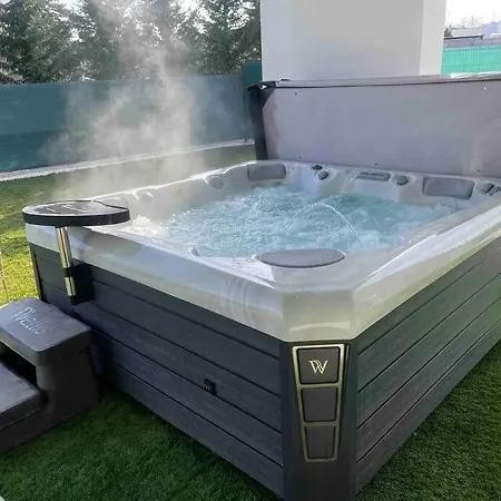 Luxury Home With Jakuzzi Near Neusiedler See Fertoszentmiklos Zewnętrze zdjęcie